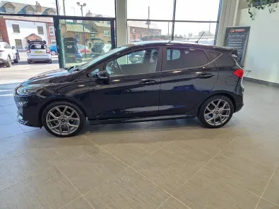 Usado Ford Fiesta ST-Line 125 CV (91 kW) 2023 Negro Utilitario