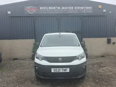 Used Peugeot Partner 100 HP (73 kW) 2021 Blue MPV