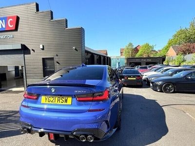 BMW 330e