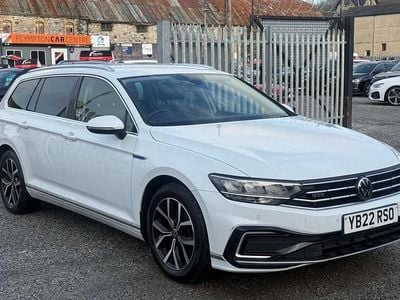 Used VW Passat GTE 218 HP (160 kW) 2022 White Estate