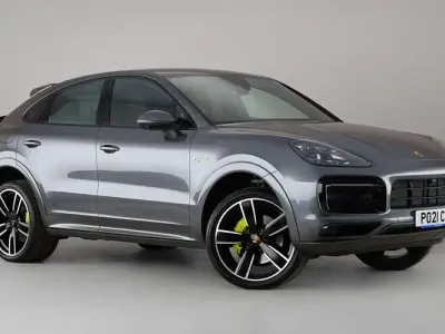 Used Porsche Cayenne 462 HP (339 kW) 2021 Grey SUV