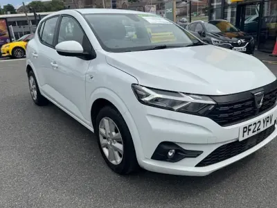 Used Dacia Sandero Comfort 91 HP (66 kW) 2022 White Hatchback