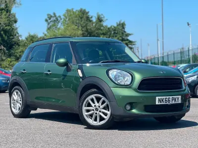 Used Mini Cooper D 2016 Green Hatchback