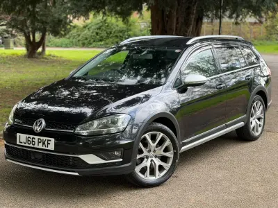 Used VW Golf VIII S 125 HP (91 kW) 2026 Black Estate