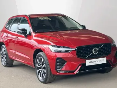Used Volvo XC60 Plus 247 HP (181 kW) 2023 Red SUV