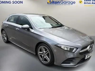 Usado Mercedes A200 AMG Line Premium 2018 Gris Utilitario
