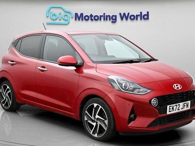 Gebraucht Hyundai i10 Premium 84 PS (61 kW) 2023 Rot Kleinwagen