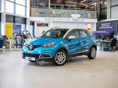 Blue/cream Used 2015 Renault Captur Dynamique SUV | £4,399 (Fair price)
