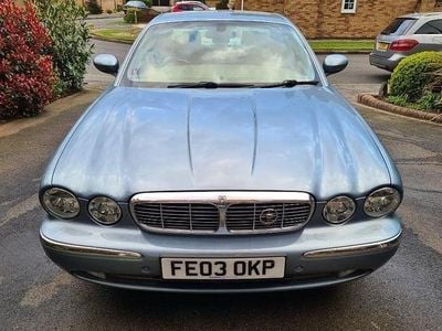 Jaguar XJ