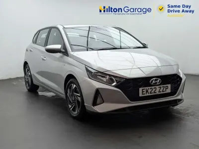 Used Hyundai i20 SE 100 HP (73 kW) 2022 Silver Hatchback