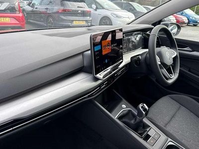 New VW Golf VIII Life 115 HP (84 kW) 2025 Black Hatchback