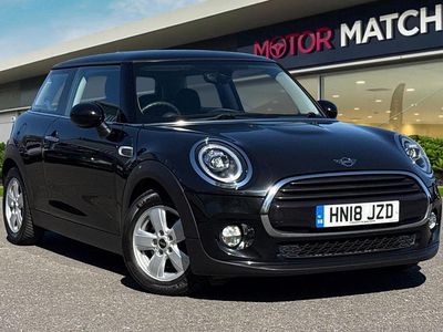 Używany Mini Cooper Hatch 2018 Czarny Hatchback