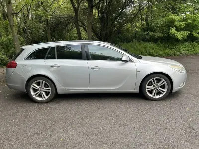 Used Vauxhall Insignia SRi 2010 Silver Estate