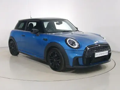 Used Mini Cooper Hatch 134 HP (98 kW) 2024 Blue Hatchback