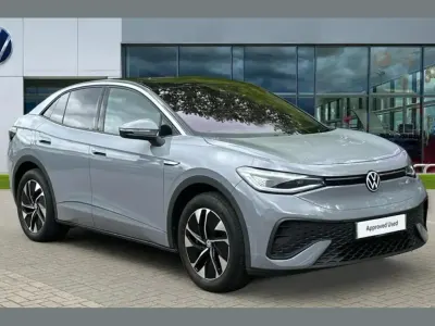 Usado VW ID.5 Pro 127 kW (174 HP) 2022 Cinzento SUV