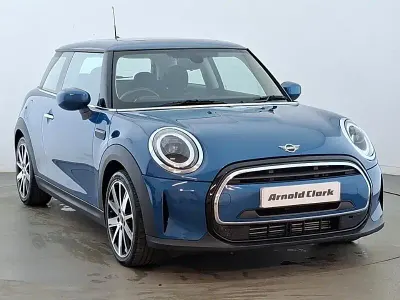 Used Mini Cooper Classic 134 HP (98 kW) 2022 Blue Hatchback