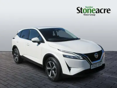Used Nissan Qashqai N-Connecta 140 HP (102 kW) 2022 White SUV