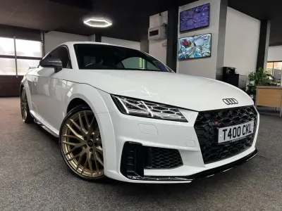 Begagnad Audi TTS Black Edition 2020 Vit Sportkupé
