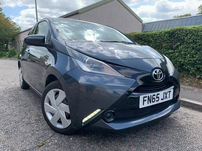 Grey Used 2015 Toyota Aygo X-play Hatchback | £2,990 (Fair price)