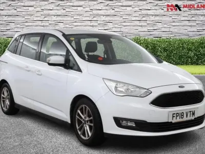Usado Ford Grand C-Max Zetec 125 HP (91 kW) 2018 Branco Monovolume