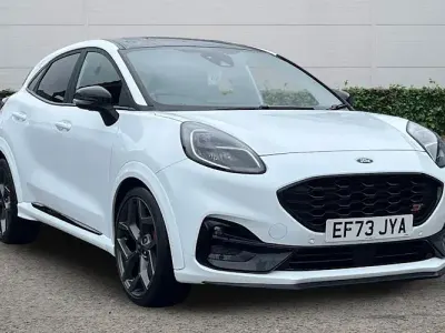 Używany Ford Puma ST 170 KM (125 kW) 2023 Biały SUV