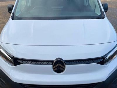 New Citroën Berlingo 101 HP (74 kW) 2025 White MPV