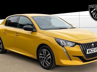 Used Peugeot 208 Allure+ 102 HP (75 kW) 2023 Yellow Hatchback