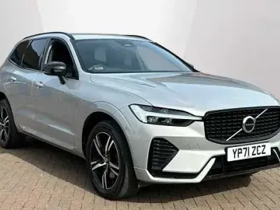Usado Volvo XC60 R-Design 194 HP (142 kW) 2022 Prateado SUV