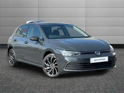 Used VW Golf VIII Life 110 HP (80 kW) 2023 Grey Hatchback