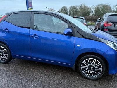 Usado Toyota Aygo X-clusiv 72 CV (52 kW) 2019 Azul Utilitario