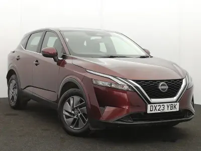 Used Nissan Qashqai Acenta Premium 140 HP (102 kW) 2023 Red SUV