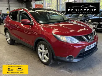 Used Nissan Qashqai N-TEC 110 HP (80 kW) 2015 Red SUV