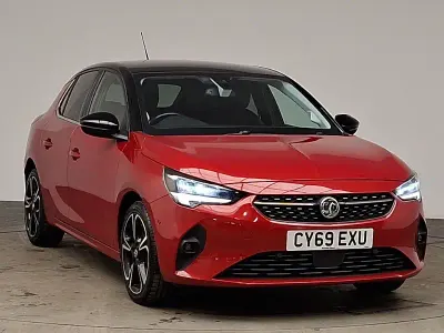 Begagnad Vauxhall Corsa Elite 100 HK (73 kW) 2020 Röd Halvkombi