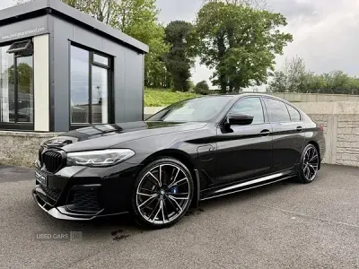 Begagnad BMW 530e M Sport 2022 Svart Sedan