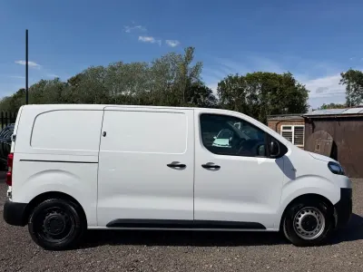 Used Citroën Dispatch 2022 White MPV