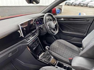 Used VW T-Roc R-line 150 HP (110 kW) 2022 Red SUV