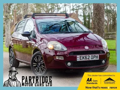 Used Fiat Punto S 85 HP (62 kW) 2012 Red Hatchback