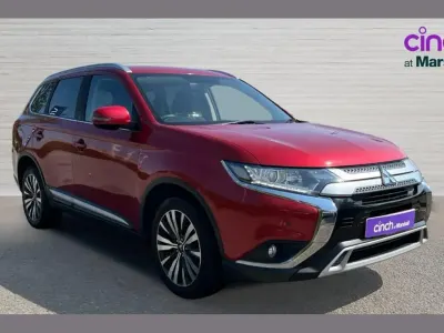 Used Mitsubishi Outlander 150 HP (110 kW) 2019 Red SUV