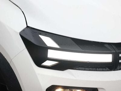 Used Dacia Spring Extreme 47 kW (65 HP) 2024 White Hatchback