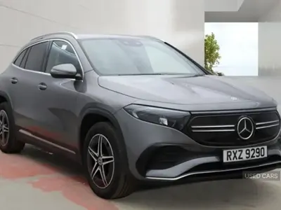 Begagnad Mercedes EQA250+ AMG line 139 kW (190 HK) 2023 Grå SUV