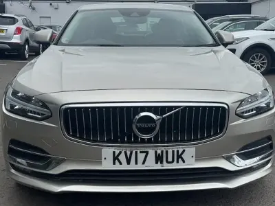 Used Volvo S90 Inscription 235 HP (172 kW) 2017 Gold Sedan