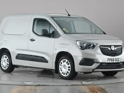 Used Vauxhall Combo Sportive 100 HP (73 kW) 2019 Grey MPV