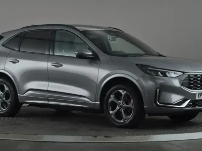 Gebraucht Ford Kuga ST-Line 243 PS (178 kW) 2025 Silber SUV
