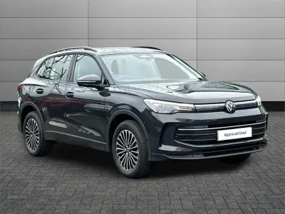 Usado VW Tiguan Life 128 HP (94 kW) 2026 Cinzento SUV