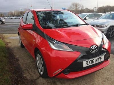 Used Toyota Aygo X-play 69 HP (50 kW) 2018 Hatchback