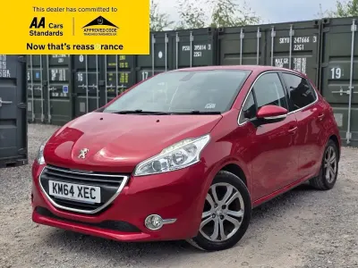 Used Peugeot 208 Allure 120 HP (88 kW) 2015 Red Hatchback