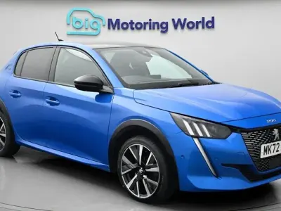 Second-hand Peugeot 208 GT 102 CP (75 kW) 2022 Albastru Hatchback