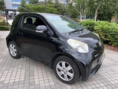 Toyota iQ