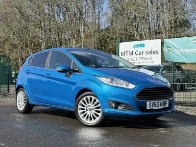 Used Ford Fiesta Titanium 75 HP (55 kW) 2013 Blue Hatchback