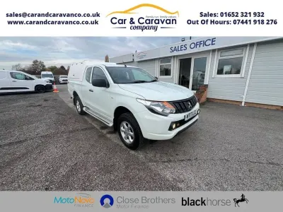 Used Mitsubishi L200 2017 White Pickup